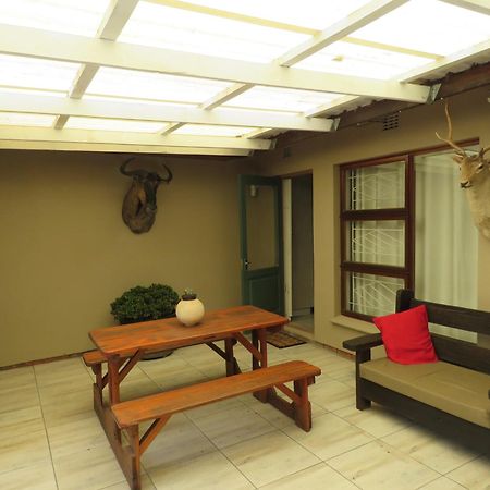 Avo Tree Guesthouse Paarl Εξωτερικό φωτογραφία